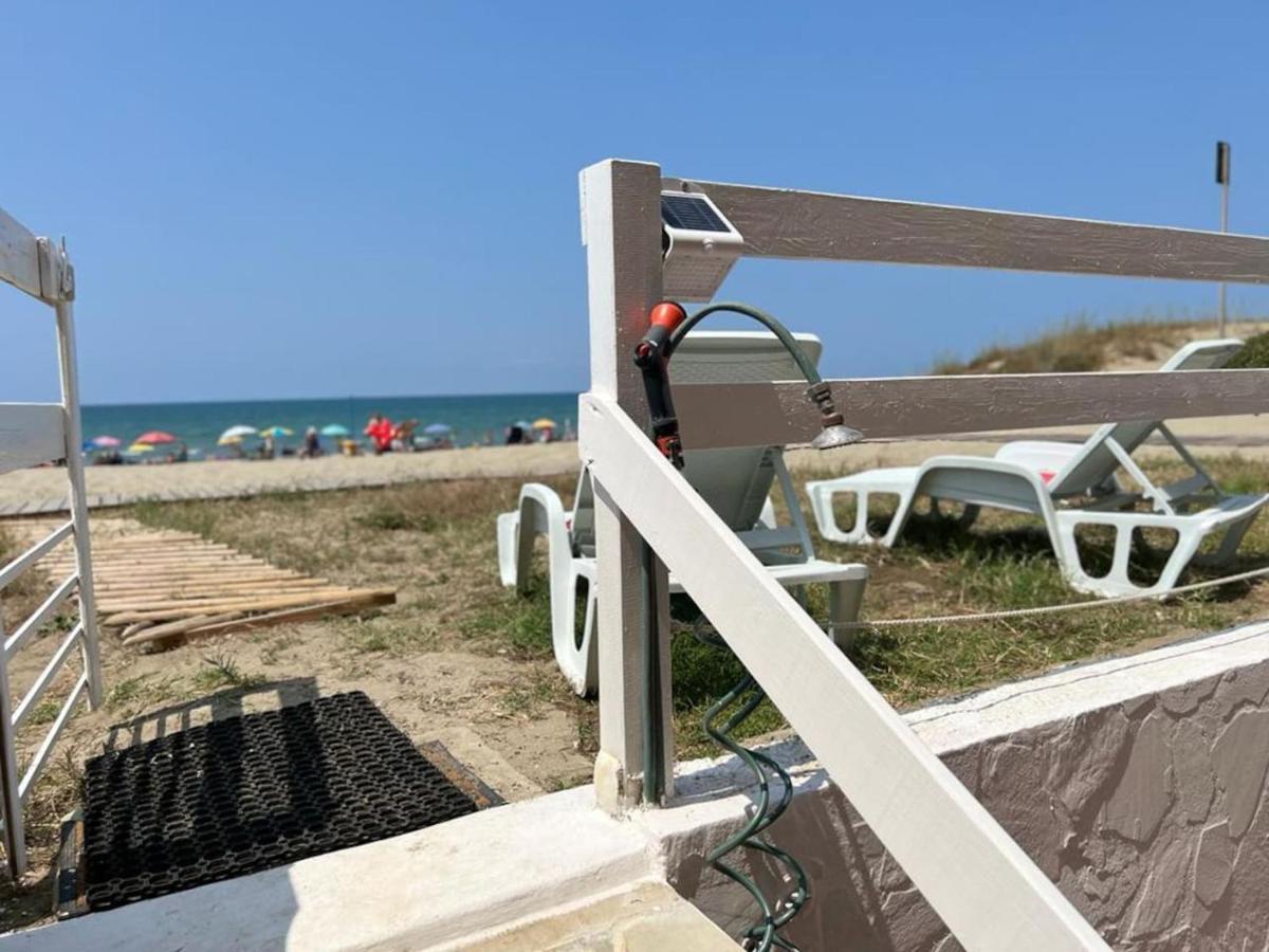 Wohnung Mit Direktem Meerzugang Torvaianica Exteriér fotografie